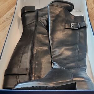 Arturo Chiang NEW LowHeeled Boots. Wide Calf